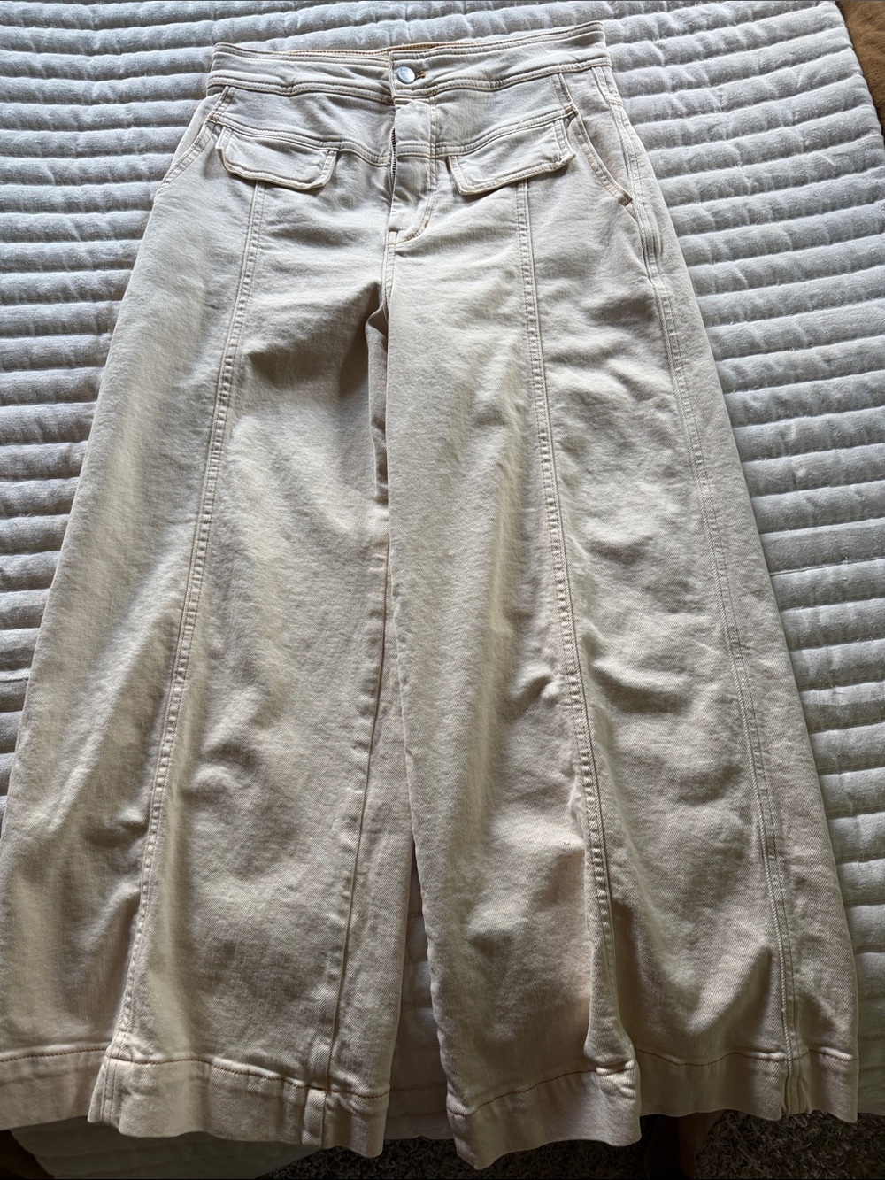 Pilcro Wide-Leg Flare Jeans in Light Cream